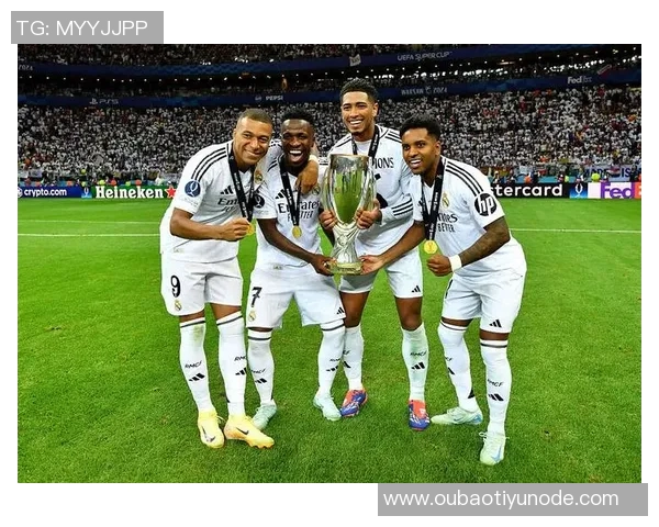 纪念大罗首秀23周年皇马官网致敬历史最佳前锋之一